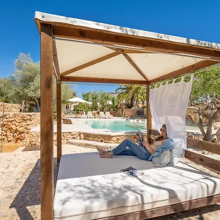 Holiday home Es Nou